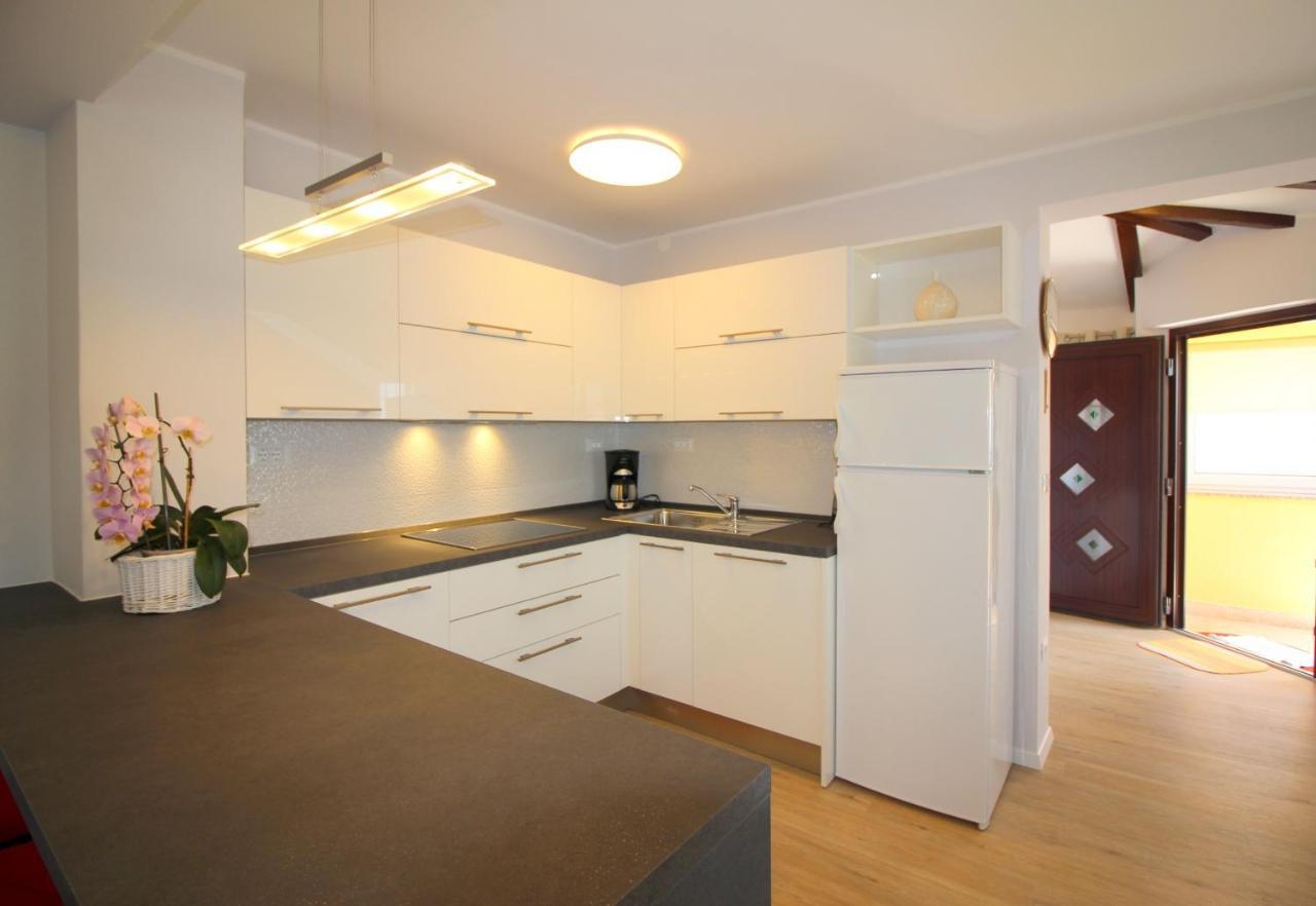 Apartments Tancel Пореч Екстериор снимка