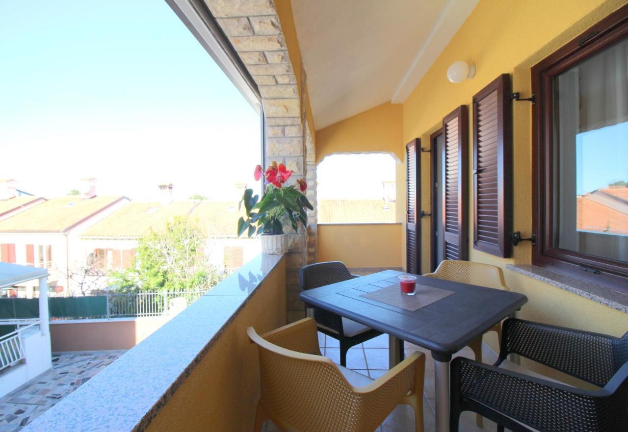 Apartments Tancel Пореч Екстериор снимка